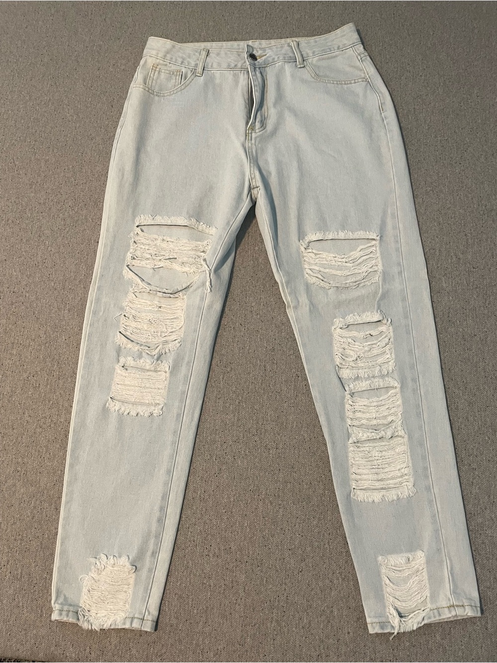 Light Wash Distressed Ripped Jeans